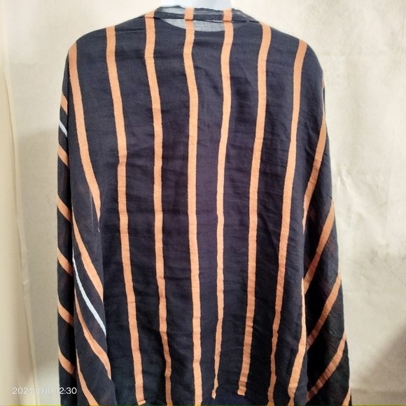 Crown & Ivy Navy Striped by the Sea Multifunctional Scarf Shawl Rectangle Tassel - Picture 5 of 11